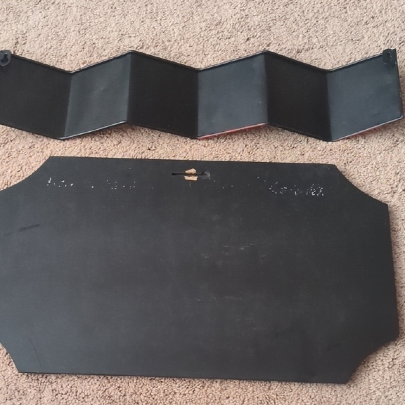 Red Cinema Wall Decor Set Excellent Pre-loved Condition - Picture 2 of 2